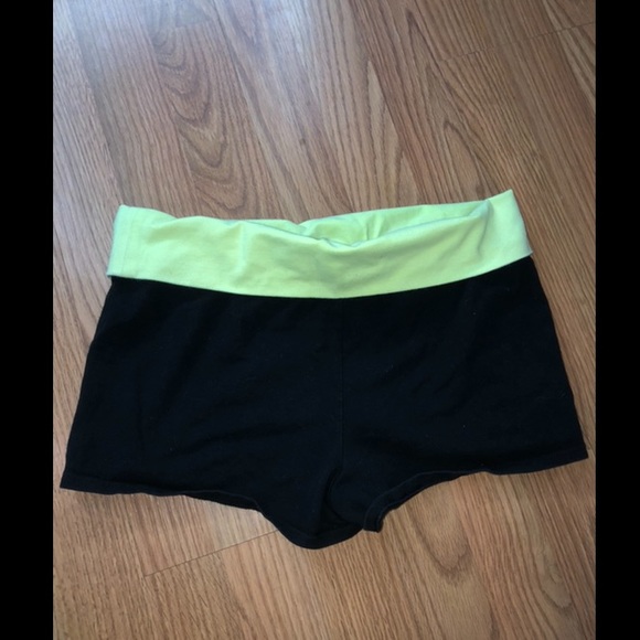 No Boundaries Pants - Yoga shorts